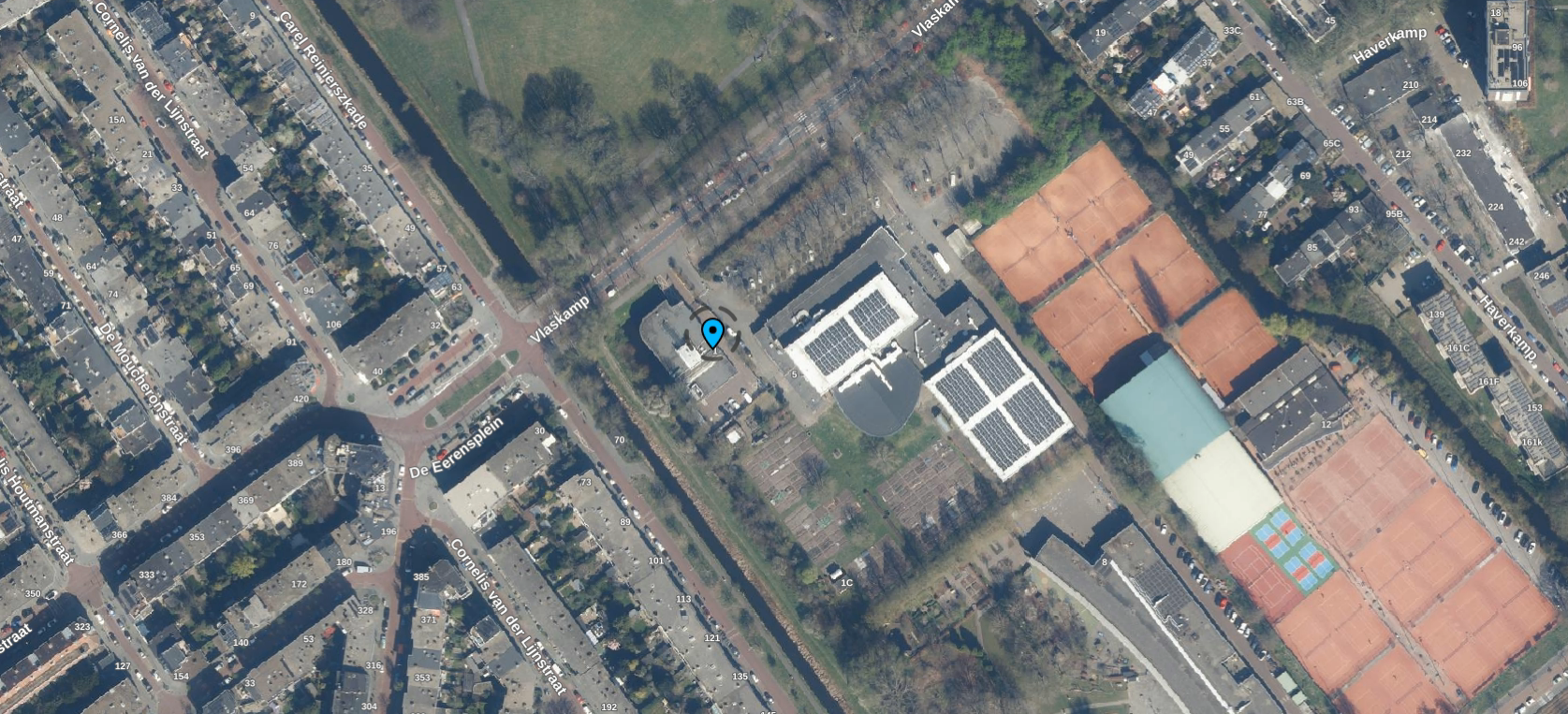 Brandstichting auto Handhaving op de Vlaskamp in Den Haag