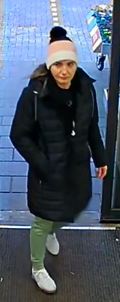 Afbeelding De tweede vrouwelijke verdachte