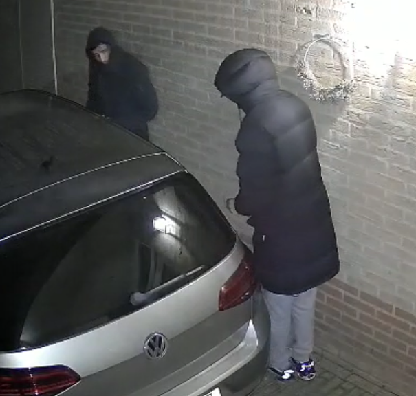 Afbeelding De verdachte(n) die inbraken bij Volkswagens in Didam, Zevenaar en Duiven.