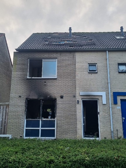 Update: Woning uitgebrand na explosie in Danswijk, slachtoffer (49) zwaargewond, politie gaat uit van opzet