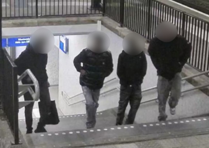 Jongens mishandeld en beroofd op station Castricum