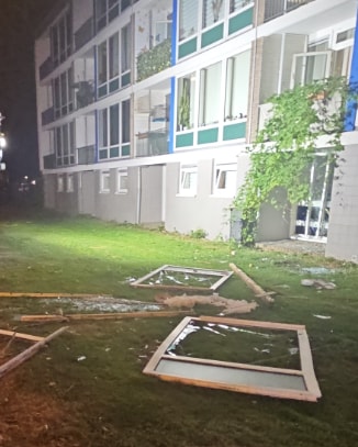 Explosie bij appartementengebouw Hof van Zaenden Zaandam