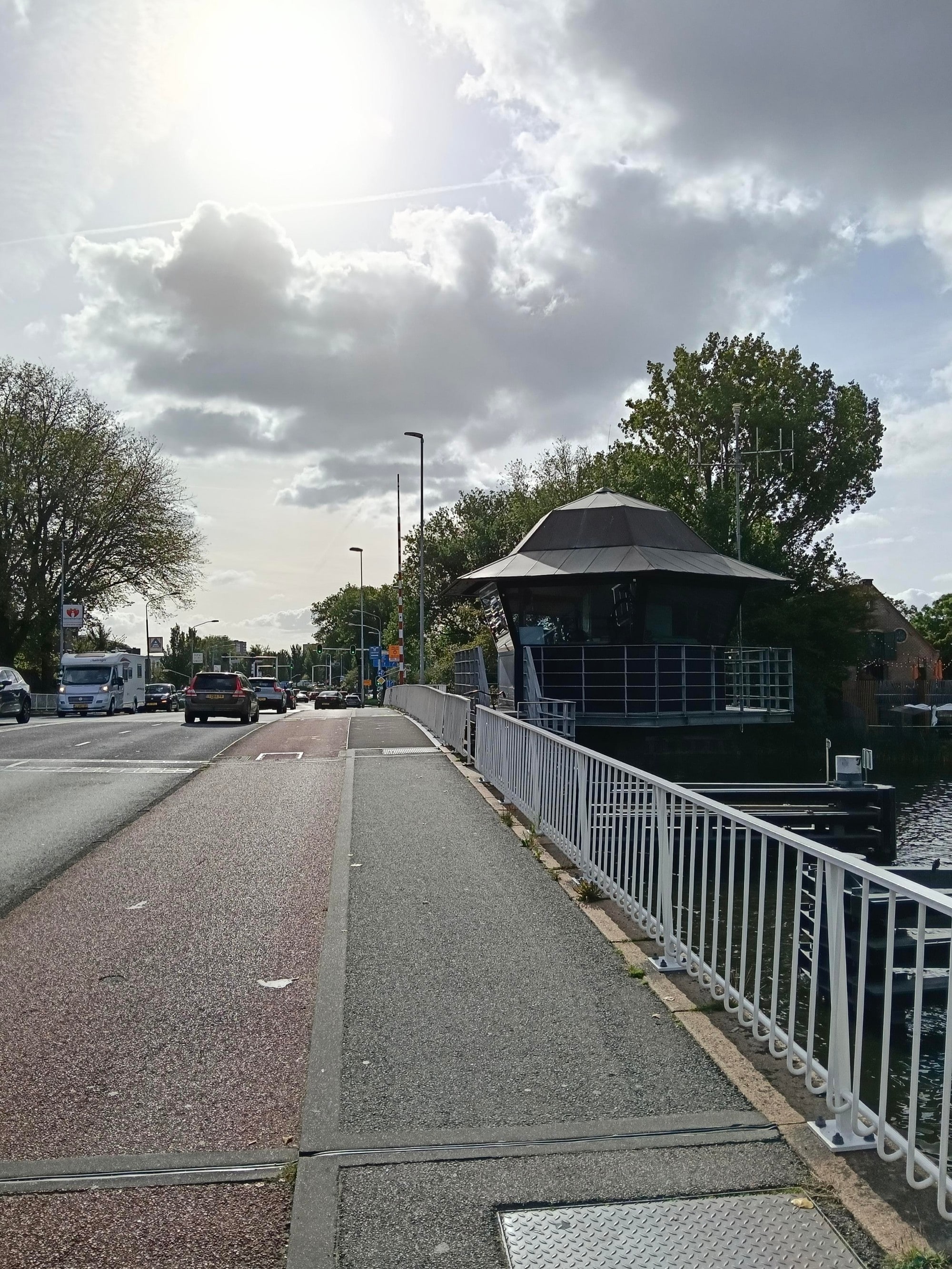 Vrouw bespuugd en bedreigd op de Oudeweg in Haarlem