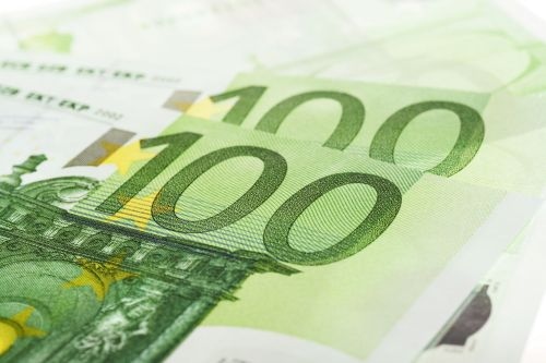 Stockfoto: Tienduizenden euro's in beslag genomen
