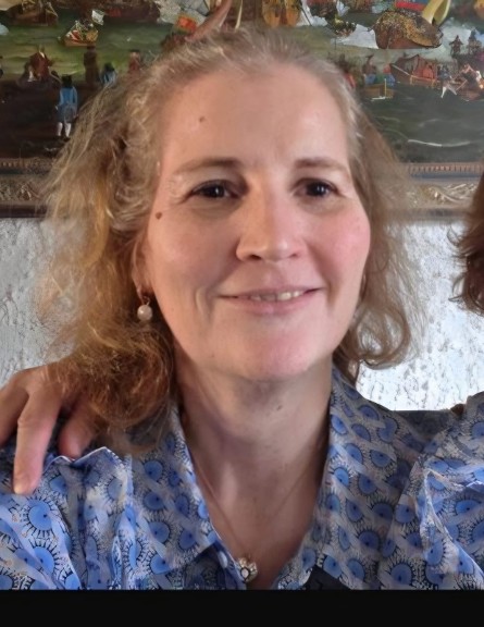 foto van vermiste, blond rossig haar, bruine ogen, 1.73m