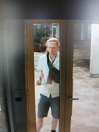 Bradley bij het hostel
