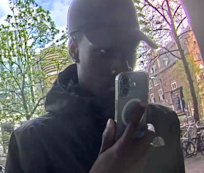 Wie is deze man?