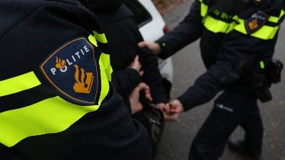 Aanhouding met handboeien