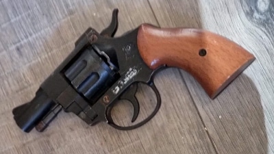 Aangetroffen vuurwapen bij doorzoeking