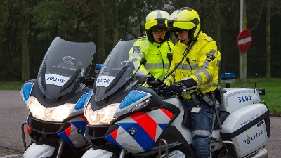 Alkmaar - Drugs aangetroffen na rijden zonder licht