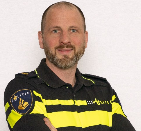 Wijkagent Maarten Krook