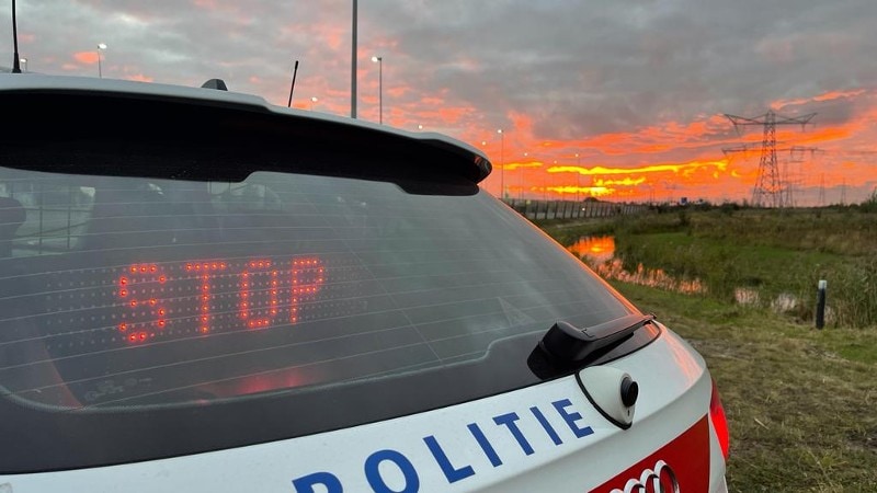 Twee verdachten aangehouden met wapens in gestolen auto