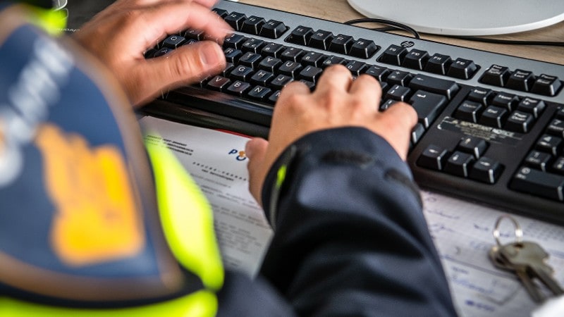 Buiten functie politie