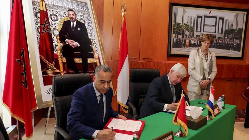 ondertekening liaisonverdrag door korpschef in Marokko