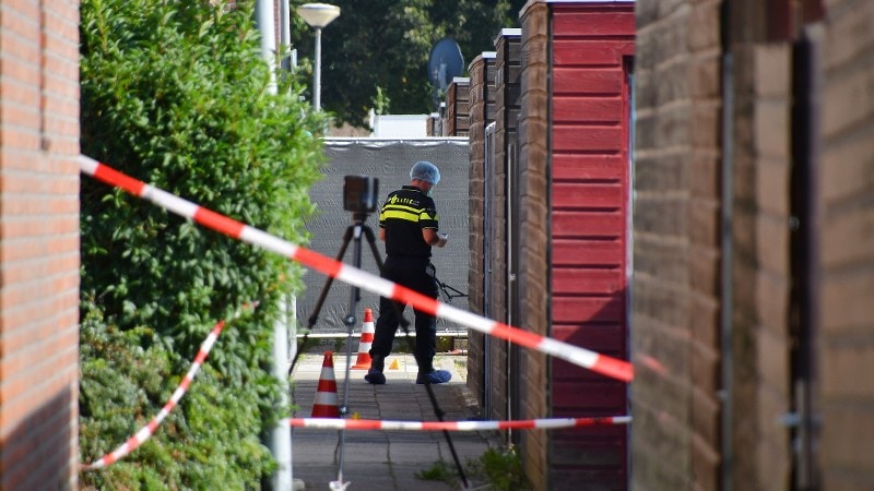 Politie onderzoek doodgeschoten man brandgang Vlissingen