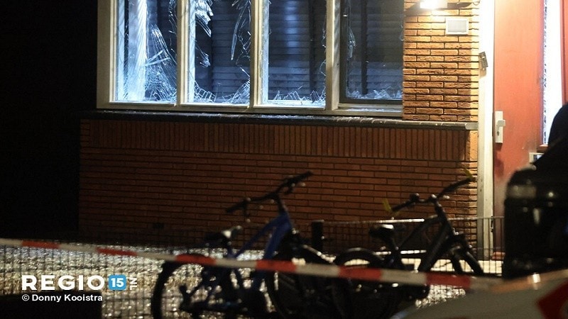 Schade na explosie bij woning aan de Prins Clausstraat in Wateringen