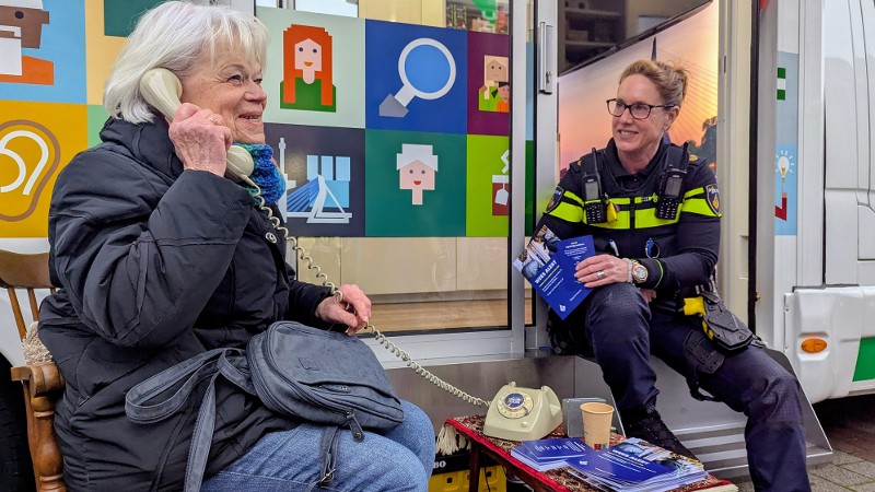 Leer oplichters herkennen met de FraudeFoon