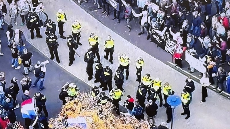 Inzet en aanhoudingen door politie bij diverse demonstraties