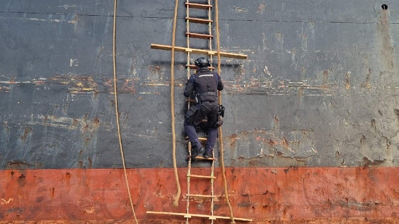 Kapitein schip afkomstig uit Rusland aangehouden voor valsheid in geschrifte