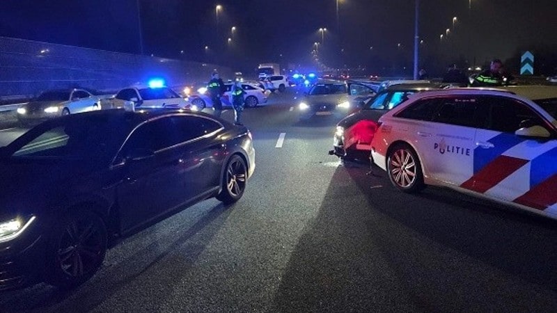 Twee aanhoudingen na verdachte overdracht en achtervolging