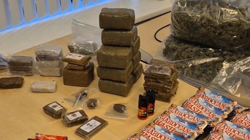 Anonieme tips leiden tot garagebox met drugs