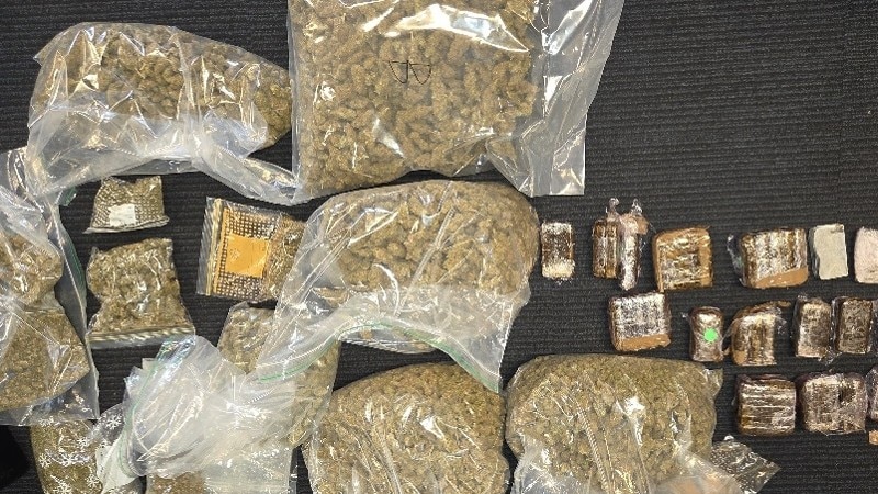 Man uit Groningen (27) aangehouden voor drugs- en vuurwapenbezit