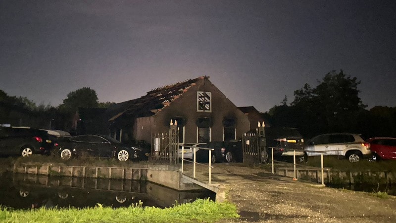 Politie-onderzoek na uitslaande brand Noordeindseweg Berkel