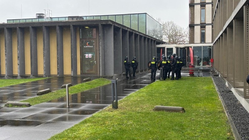 Twintig personen aangehouden na bezetting van gebouw Universiteit Maastricht