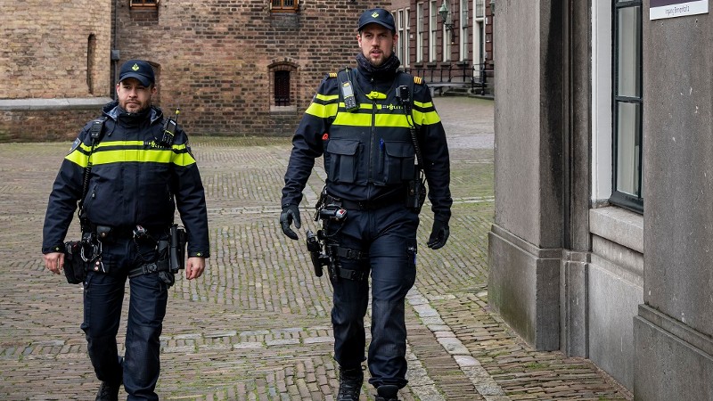 draai leef ermee gen Waarom draagt een politieagent een uniform? | politie.nl