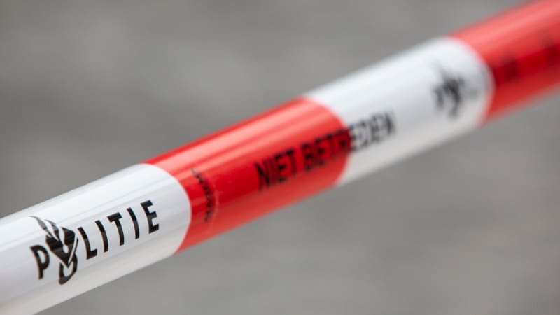 Almere - Man raakt gewond bij steekincident