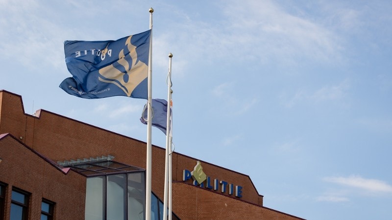 Vlucht mislukt, inbreker plonst in vijver