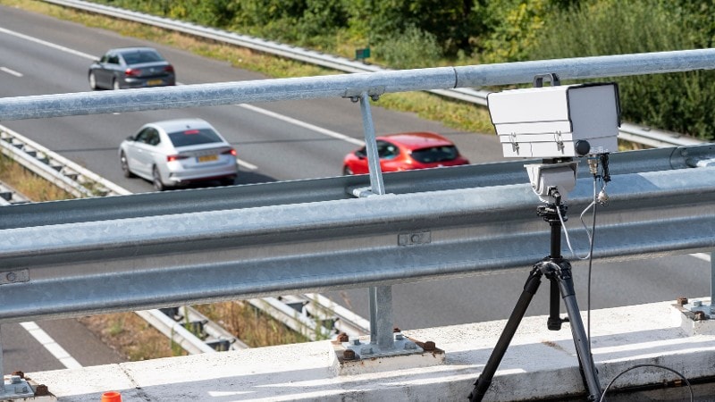 Ruim 100 bekeuringen tijdens grote verkeerscontrole op A58 en A4