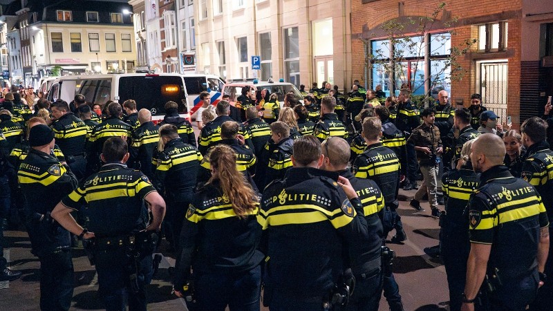 Politie gebruikt vaker geweld