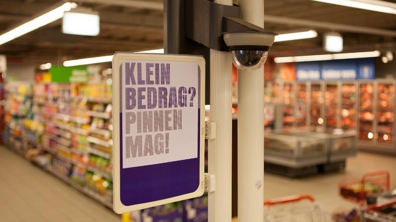 Cameratoezicht in supermarkt