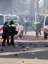 Verdachten gooien stenen na wedstrijd Ajax-Feyenoord gezocht